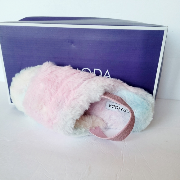 NEW Rainbow pastel slippers/sandals - Picture 6 of 10